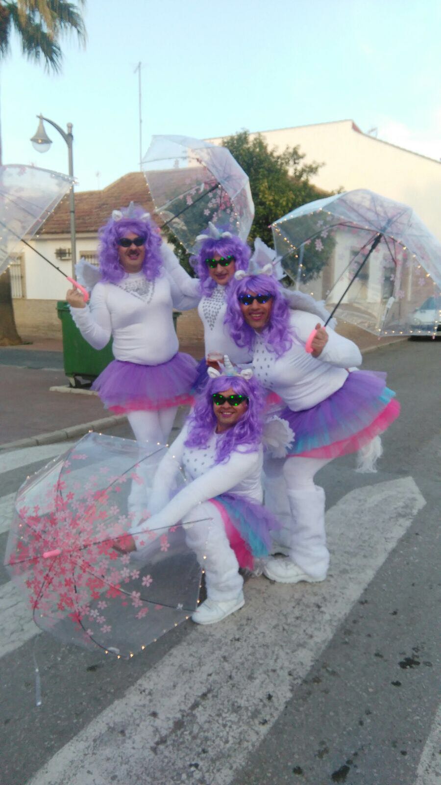 LOS UNICORNIOS. 3ºPREMIO 100¿